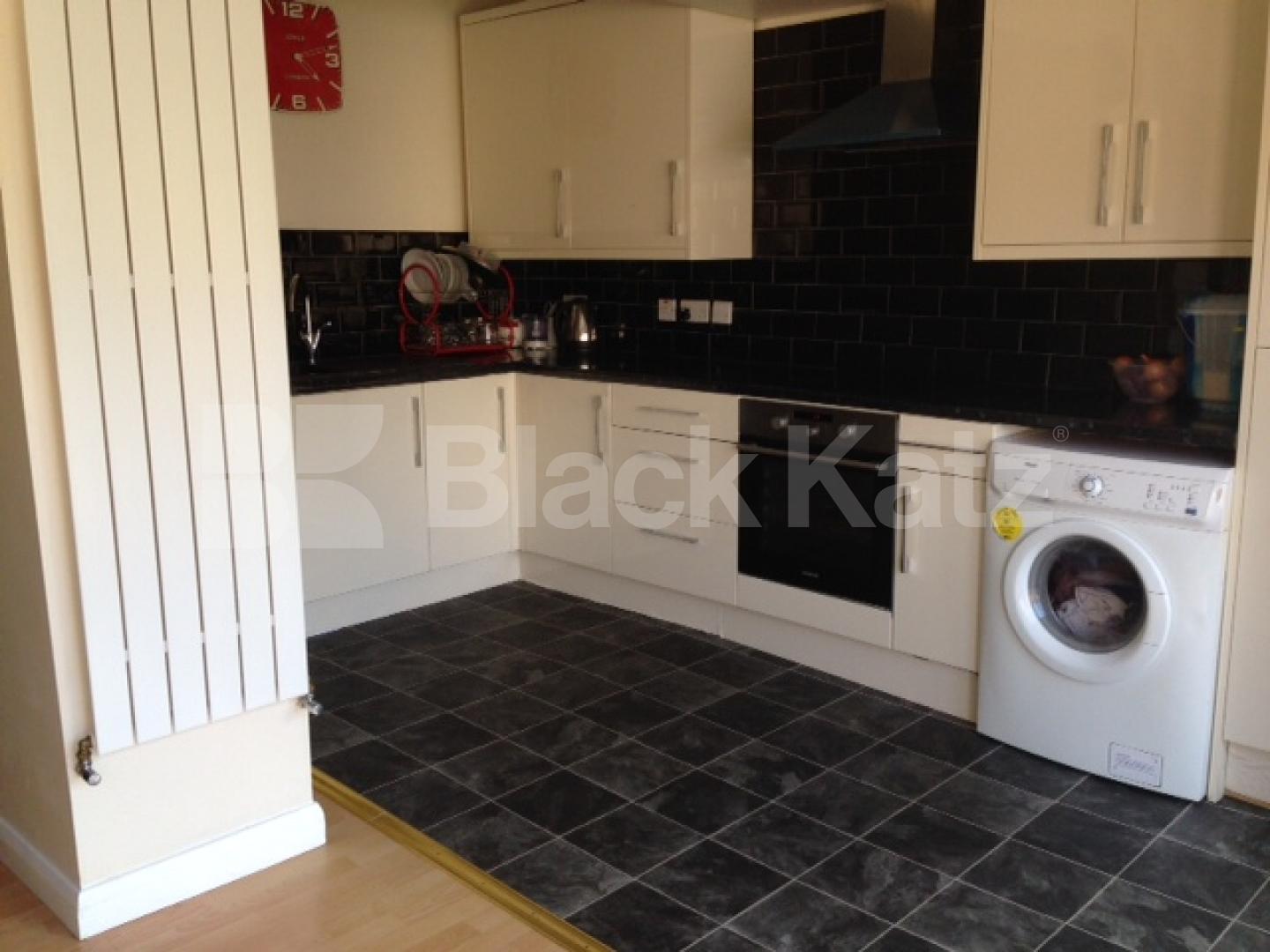 			NEW INSTRUCTION, 4 Bedroom, 1 bath, 1 reception House			 Northfields Road, North Acton